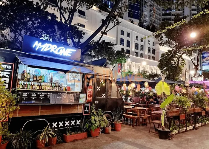 Chic Bgc Near Uptown Parade #upt124r *