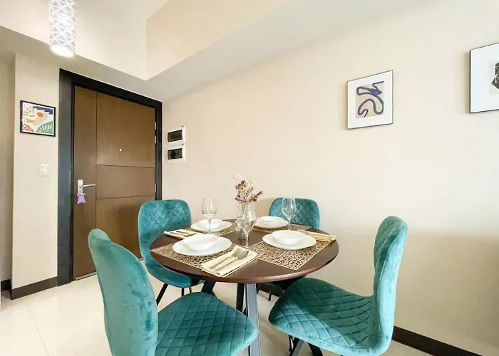 Apartment Chic Bgc Near Uptown Parade #upt124r Manila