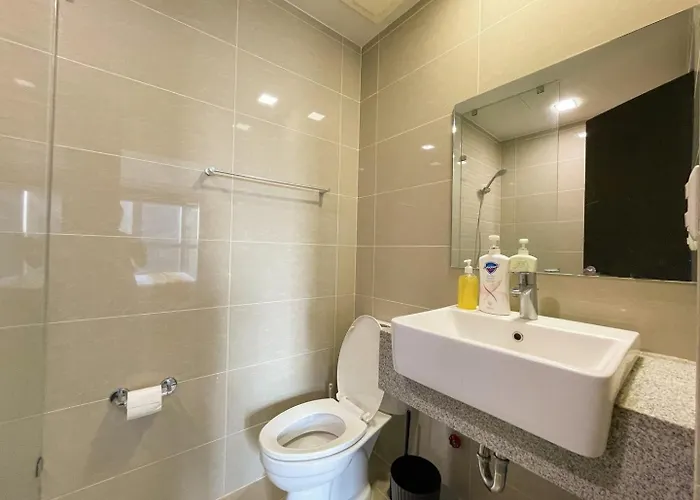 Apartment Chic Bgc Near Uptown Parade #upt124r *